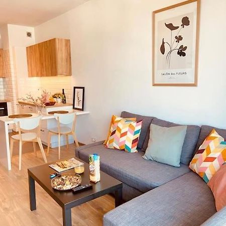 Spacious,Stylish And Comfortable 2 Room Apartment With Million Dollar View วอร์ซอ ภายนอก รูปภาพ