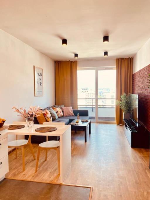Spacious,Stylish And Comfortable 2 Room Apartment With Million Dollar View วอร์ซอ ภายนอก รูปภาพ